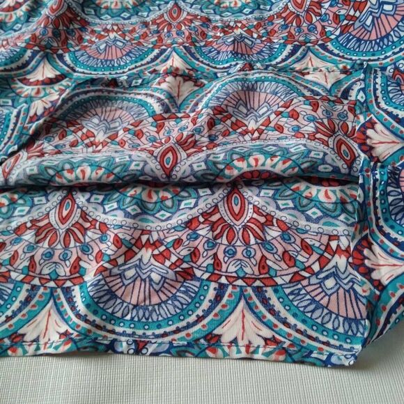 Chelsea & Violet Blue & Red Mandala Print Lightweight Shift Dress Women's Medium - Picture 9 of 15